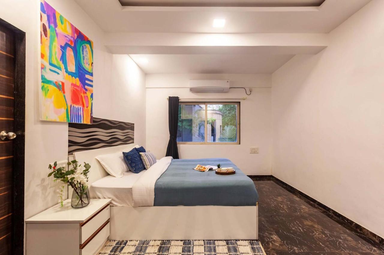 Stayvista'S Vine & Splash - Riverside Villa With An Infinity Pool And Indoor Games Karjat Exteriör bild